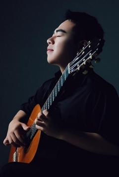 Der Gitarrist Han Jiajun