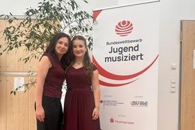 Elisabet und Anna Zadorozhna beim Bundeswettbewerb Jugend musiziert in Regensburg